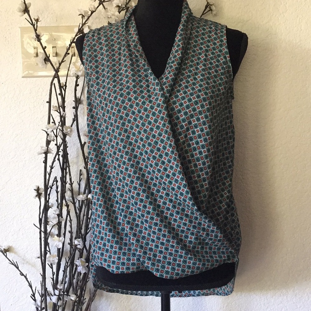 Pleione Sleeveless Top With Drapey Front - Size XS